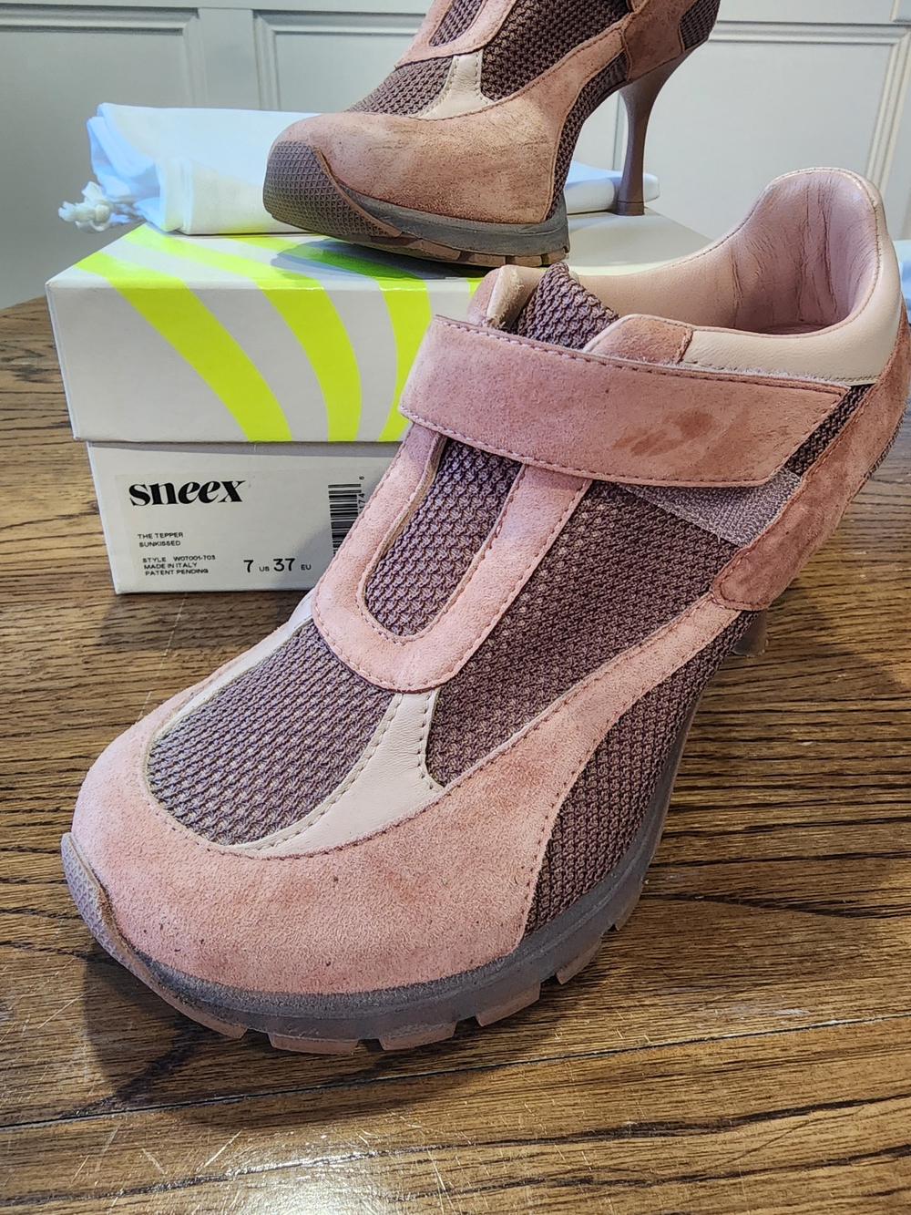 Sneex The Tepper Sunkissed Suede Hy-Heel Sneakers Size 7